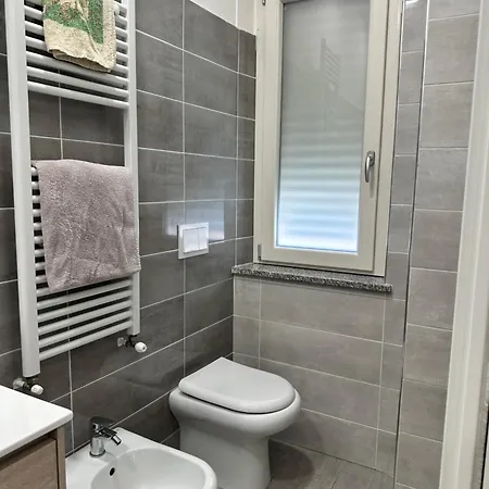 Alojamento de Acomodação e Pequeno-almoço In Family Cotronei